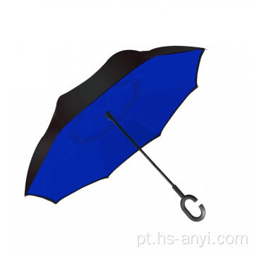 Grande guarda-chuva de praia azul